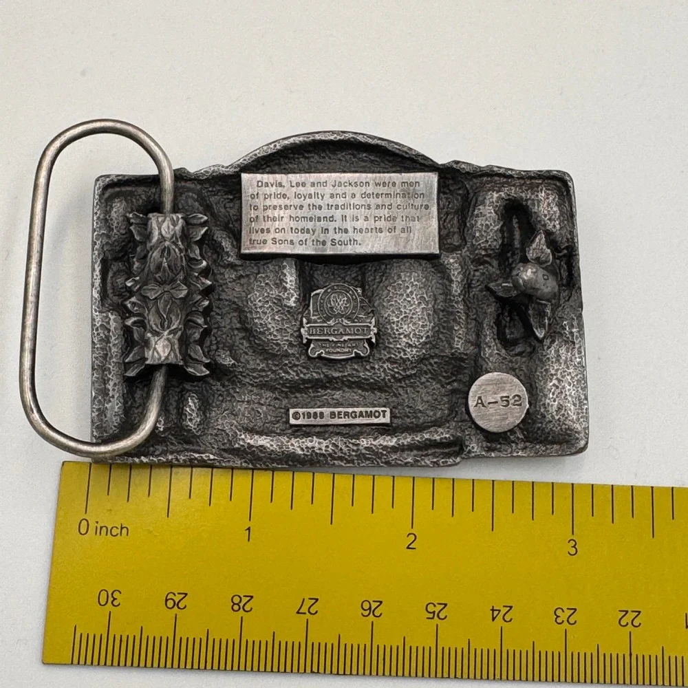 Vintage 1983 Bergamot CSA Belt Buckle Jefferson Davis Lee Jackson Civil War A-52